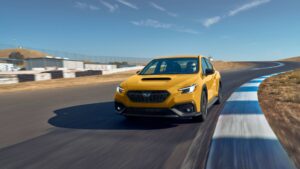 スバルWRXがまさかの復活、米国販売191％増──2025年の大失速から何が変わったのか？