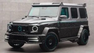 ターコイズに染まったGクラス、MANSORY「Grand Entrée」登場　820馬力のV8と24インチホイールを装備